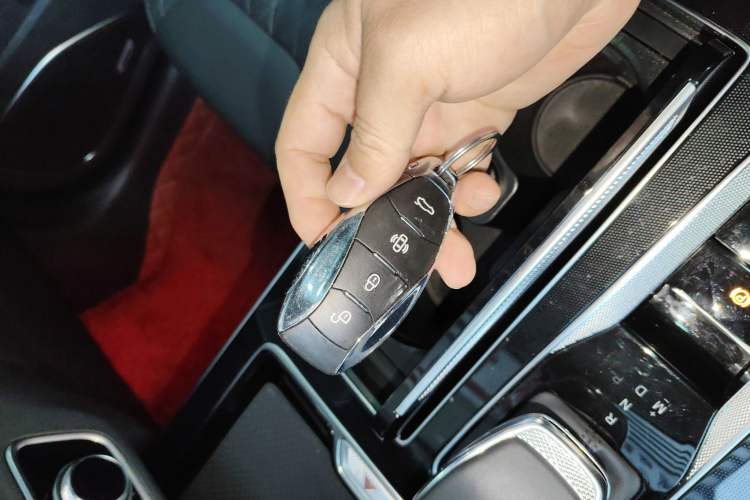 Used Hongqi HS5 2023 2.0T Qixiang Pro Edition