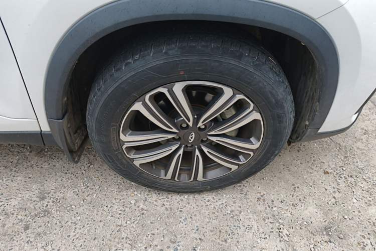 Used Chery Tiggo 8 2021 Kunpeng Edition 290TGDI Automatic Zhanchi Version Right Front Wheel Hub