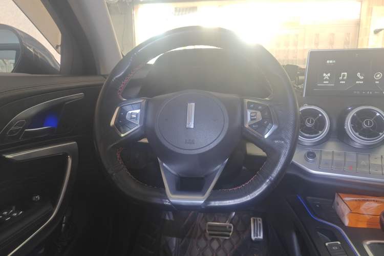 Used Wey VV7 2019 Upgraded Model 2.0T Flagship Version China VI Steering Wheel
