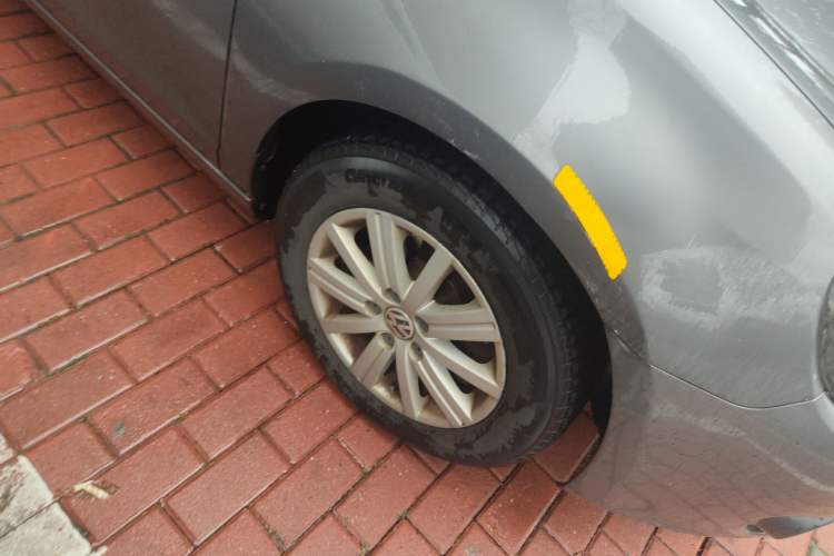 Used Volkswagen Golf 2011 1.6 Manual Fashion Edition
