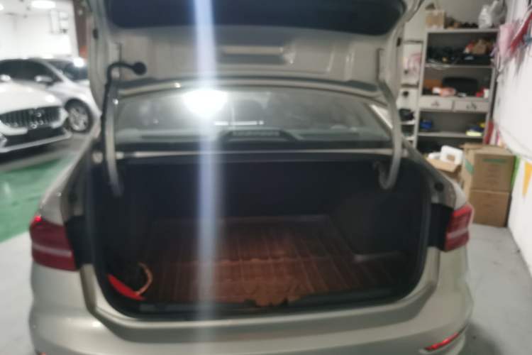 Used Volkswagen Lavida 2021 1.5L Automatic Comfort Edition