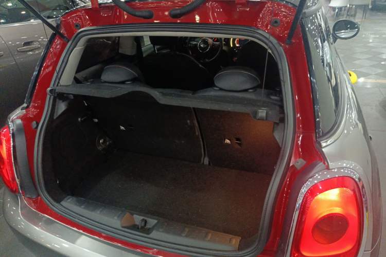 Used MINI MINI 2014 1.5T COOPER Fun
