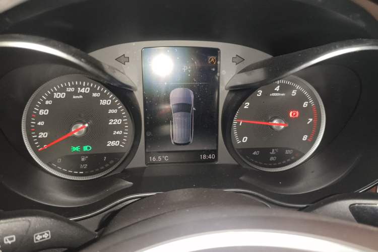 Used Mercedes-Benz GLC 2017 GLC 260 4MATIC Dynamic Edition Instrument Cluster