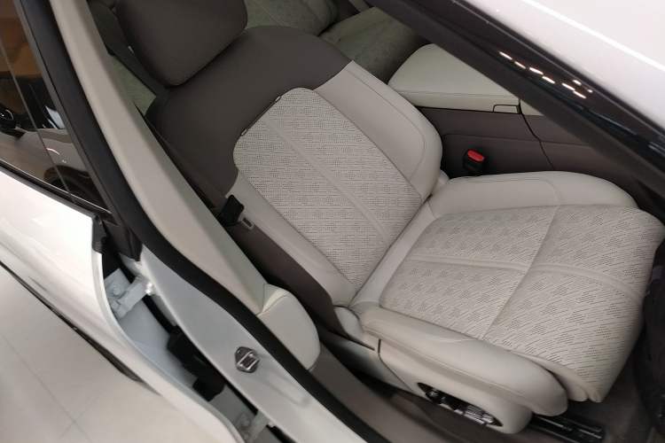 Used Zeekr 7X 2025 100kWh Long-Range All-Wheel Drive Intelligent Driving Version