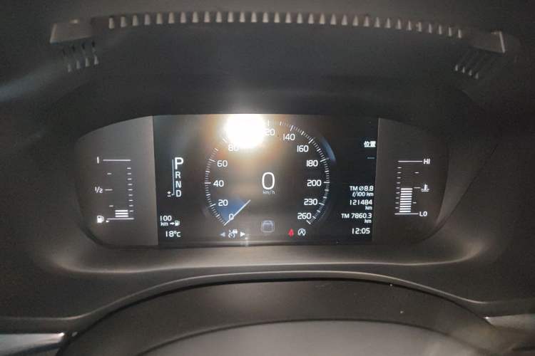 Used Volvo XC60 2021 T5 4x4 Smart Luxury Edition Instrument Cluster