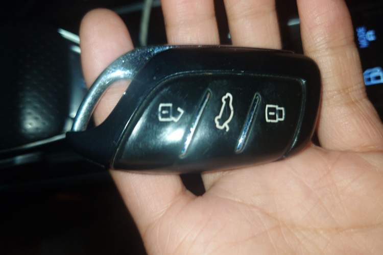 Used Roewe RX5 eMAX 2020 500 PHEV 4G-Connected Luxury Edition
