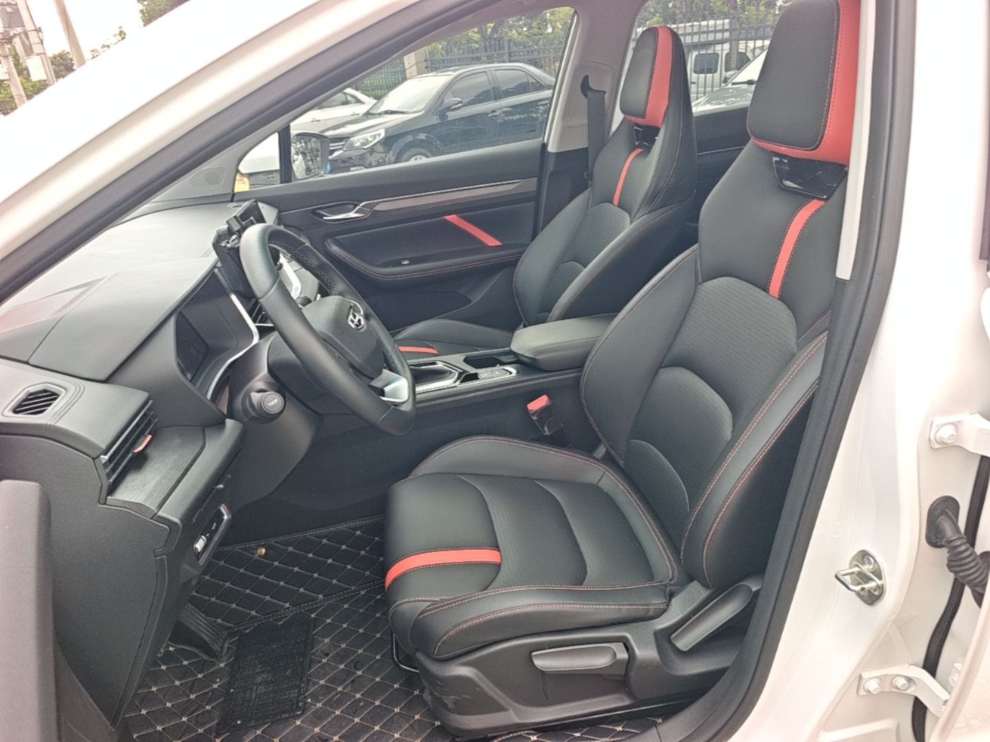 Vordere Reihe im Auto