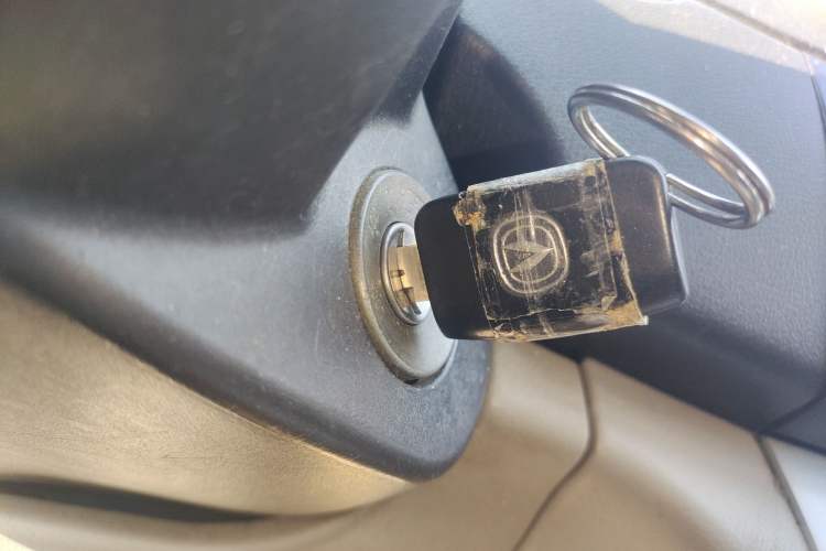 Used Changan Alsvin V3 2012 1.3L Manual Comfort Version China IV Standard
