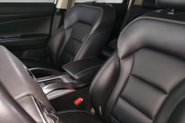 Used Geely Auto Emgrand X7 Sport 2016 1.8TD Automatic Smart Model
