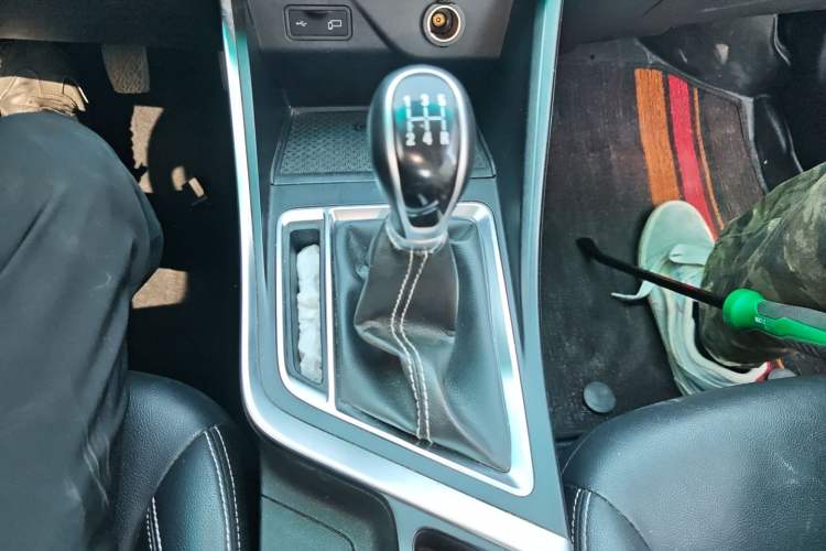 Used Geely Auto Vision X3 2019 Upgraded Model 1.5L Manual Luxury Version