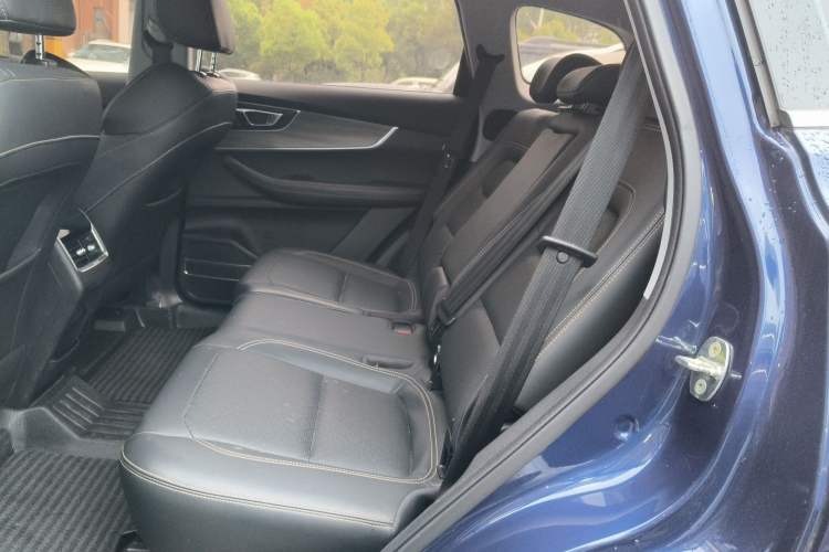 Used Chery Tiggo 8 2019 1.6 TGDI Automatic Luxury Model Left Rear Seat