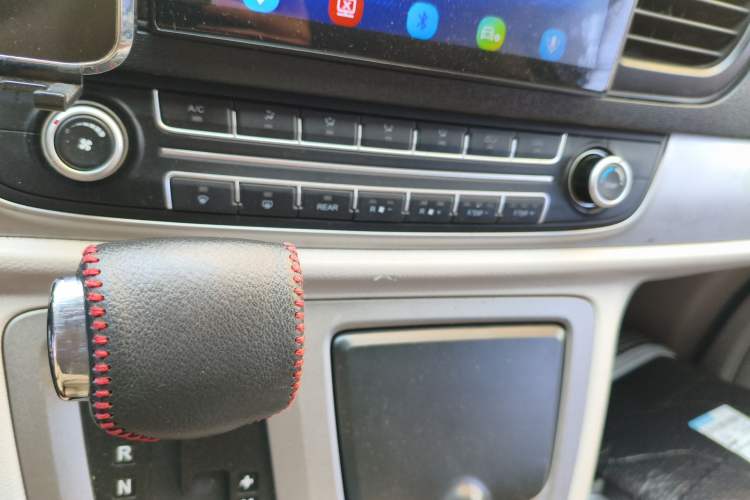 Used SAIC MAXUS G10 2014 2.0T Automatic Elite Edition
