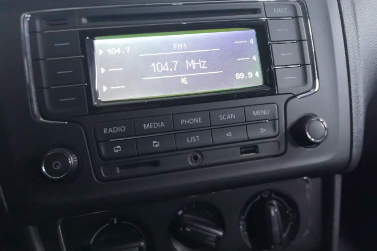 Used Volkswagen Polo 2014 1.6L Automatic Comfort Edition
