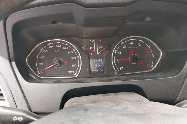 Used Leopaard Q6 2015 2.4L Manual 4x4 Excellence Edition
