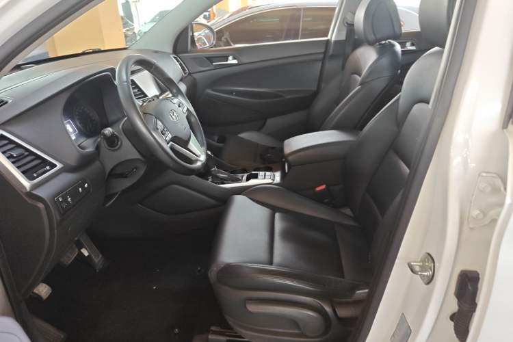 Used Hyundai Tucson 2015 1.6T Dual-Clutch Two-Wheel-Drive Smart Model