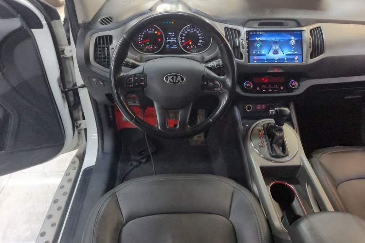 Used Kia Sportage R 2015 2.0L Automatic Two-Wheel Drive DLX Model Steering Wheel