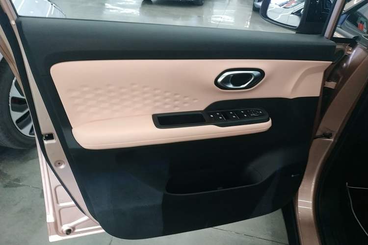 Used AION Y 2022 70 Intelligent Edition Lithium Iron Phosphate