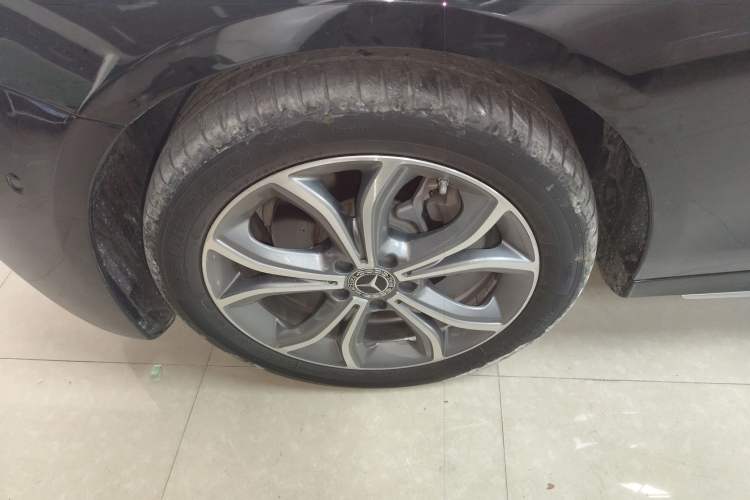 Used Mercedes-Benz E-Class 2021 Restyled E 300 L Sporty and Stylish Edition Exterior 4