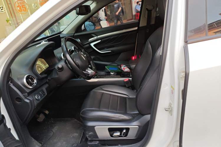 Used Wey VV7 2017 2.0T Ultra-Luxury Version
