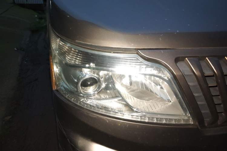 Used CHANGAN KAICHENG Ruixing M60 2019 1.5L Standard Version China VI Emission Standard 5/6 Seats DAM15KR Right Front Headlight