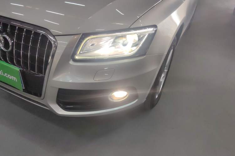 Used Audi Q5 2015 40 TFSI Comfort Model

