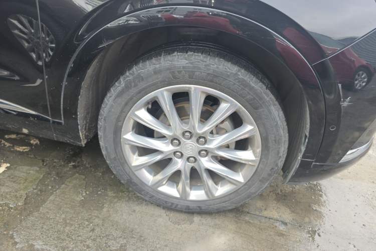 Used Buick Enclave 2020 28T Four-Wheel Drive Luxury Flagship Edition Right Front Wheel Hub