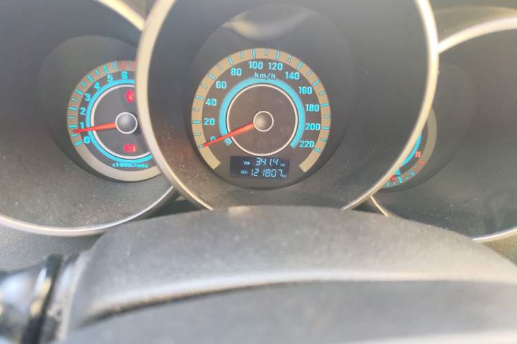 Used CHANGAN Eado 2015 1.6L Manual Elite Model China IV Standard