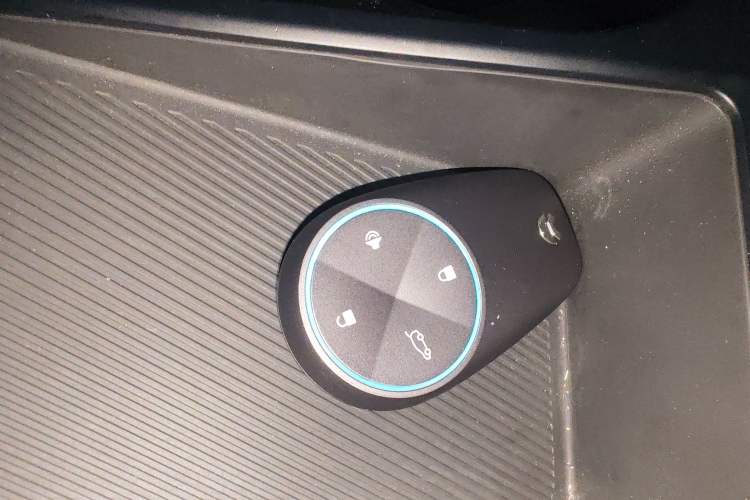 Used Nio ES6 2022 75 kWh Sport Edition Vehicle Key