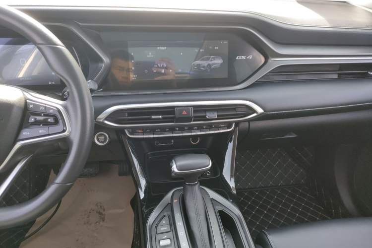 Used GAC Trumpchi GS4 2022 270T Automatic Smart Drive Navigation Edition Audio And AC Panel