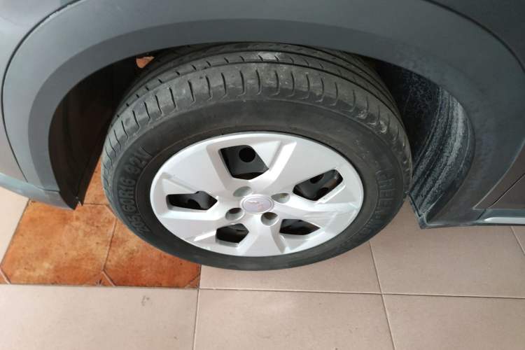 Used Wuling Alvez 2022 1.5L Manual Free-Style Model
