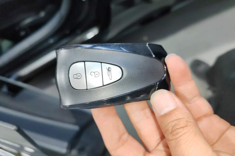 Used Qiantu K50 2018 Standard Model Vehicle Key