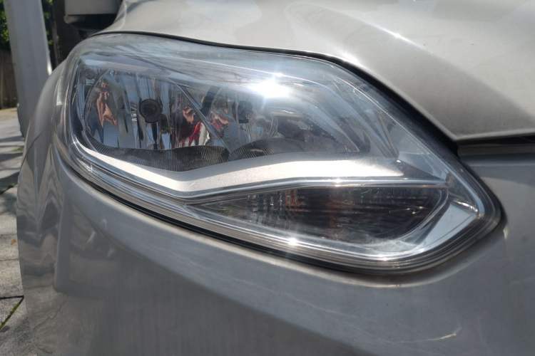 Used Ford Focus 2012 Hatchback 1.6L Automatic Fashion Edition
