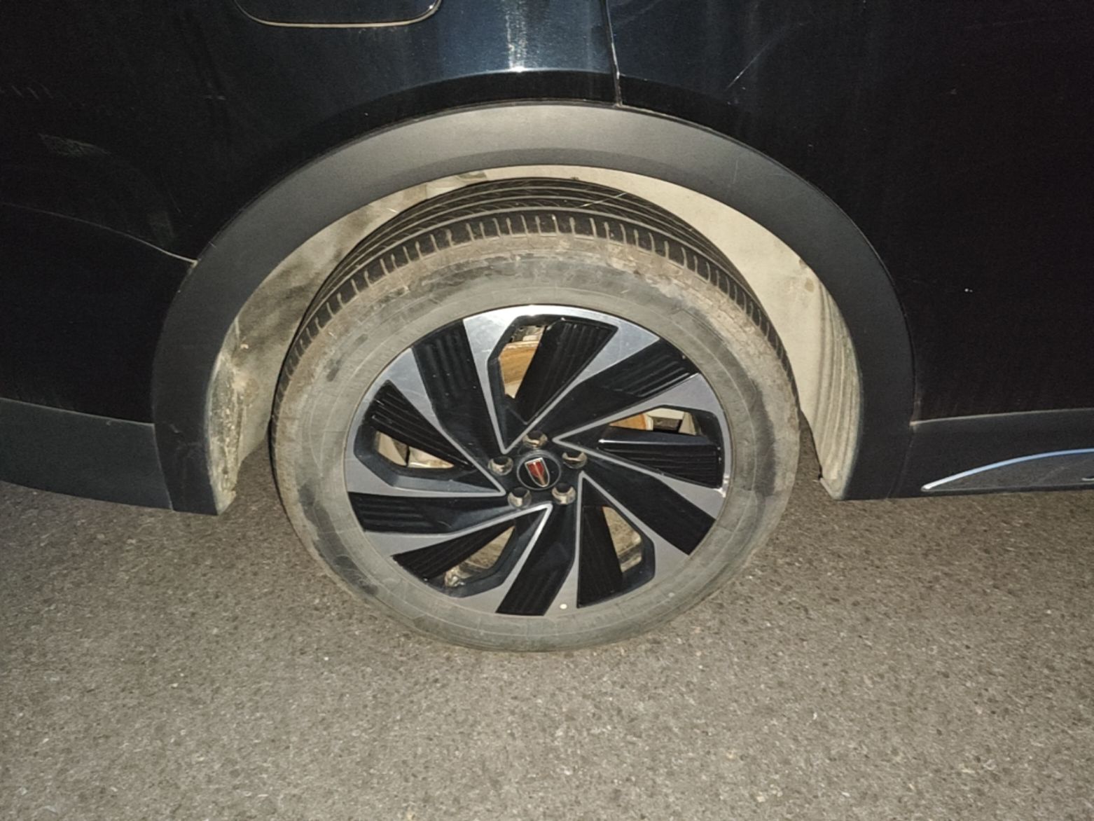 Hongqi HS7 PHEV 2024 2.0T PHEV Four-Wheel Drive Flagship Edition 6 Seats — снимка 11
