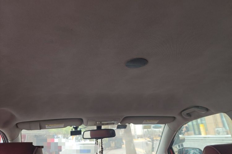 Used BYD S6 2014 2.0L Manual Luxury 5-Seater Headliner