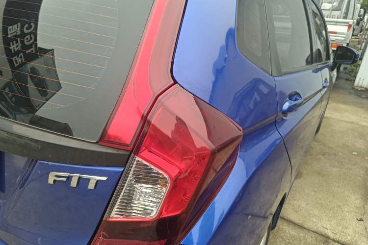 Used Honda Fit 2018 1.5L CVT Comfort Sunroof Version Right Rear Taillight