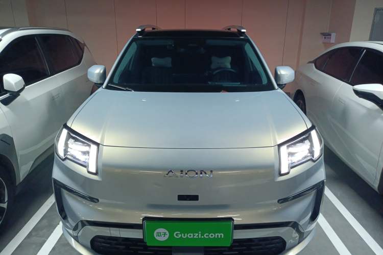 Used AION V 2024 Aion Tyrannosaurus 650 Smart Luxury Edition Front