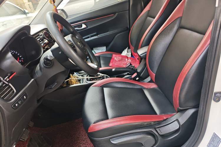 Used Kia KX Cross 2017 1.4L AT GLS
