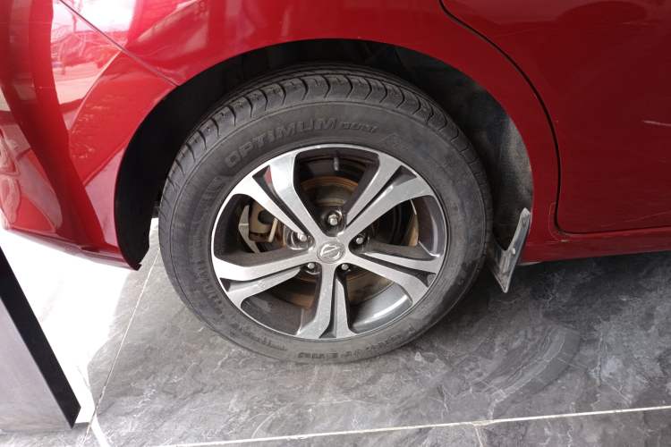 Used Nissan Tiida 2019 1.6L CVT Smart Enjoyment Version China VI Standard