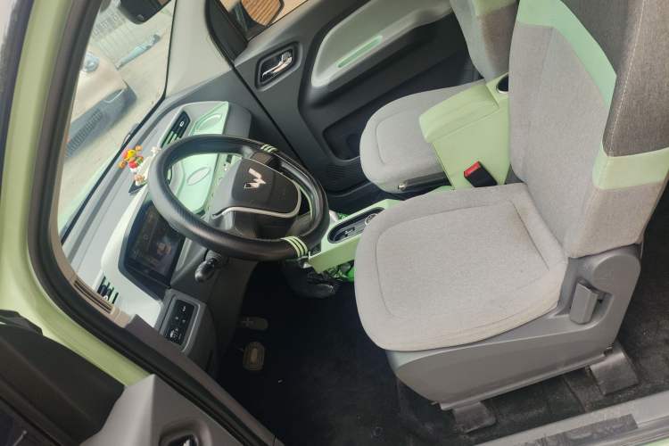 Used Wuling Hongguang MINIEV 2022 Macaron Premium Model – Lithium Iron Phosphate