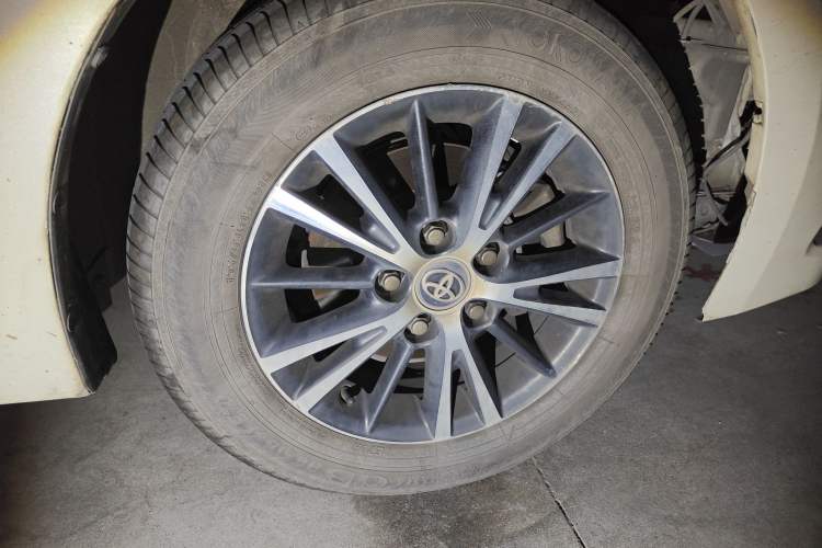 Used Toyota Levin 2016 1.6G CVT Elite Edition Right Front Wheel Hub