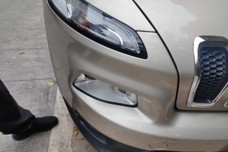 Used Jeep Cherokee 2017 2.4L Leading Edition Right Front Headlight