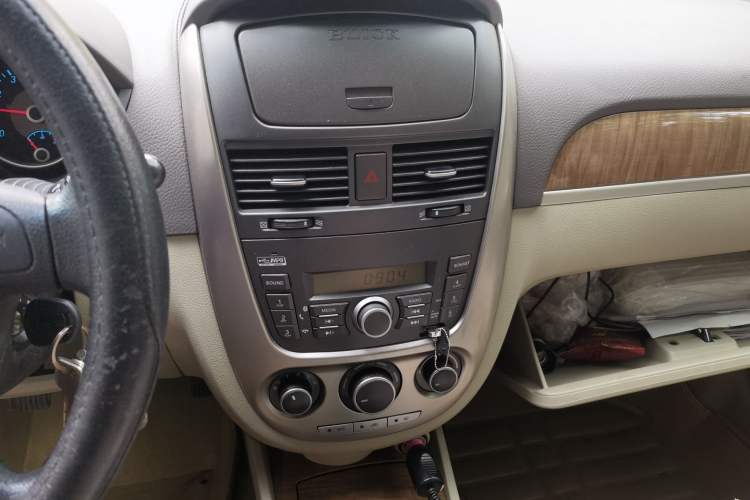 Used Buick Excelle 2015 1.5L Manual Classic Trim