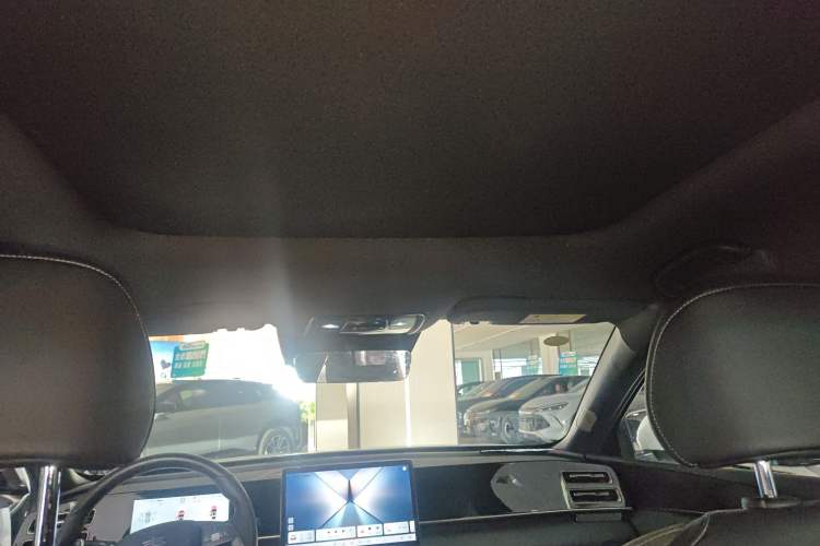 Used BYD Qin L 2025 DM-i Smart Drive 120KM Superior Model
