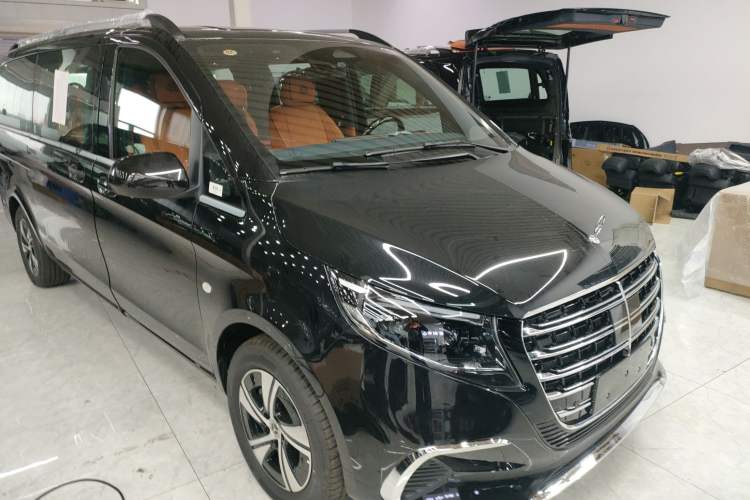 Used Mercedes-Benz Vito 2024 2.0T Elite Version 7 Seats