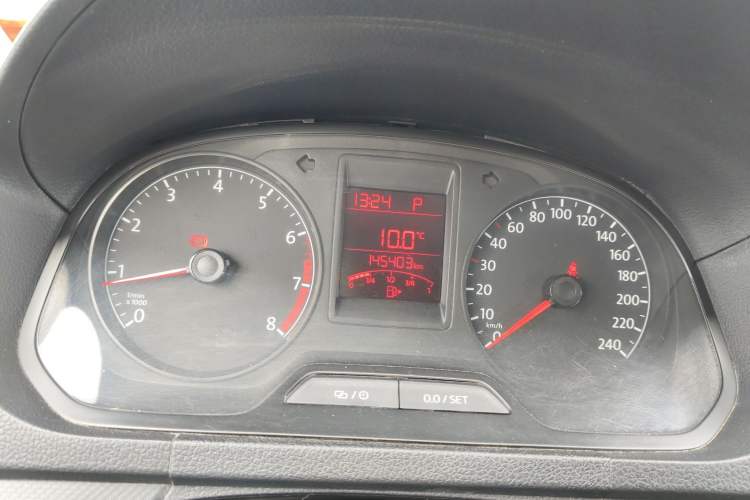 Used Volkswagen Jetta 2015 1.6L Automatic Fashion Model
