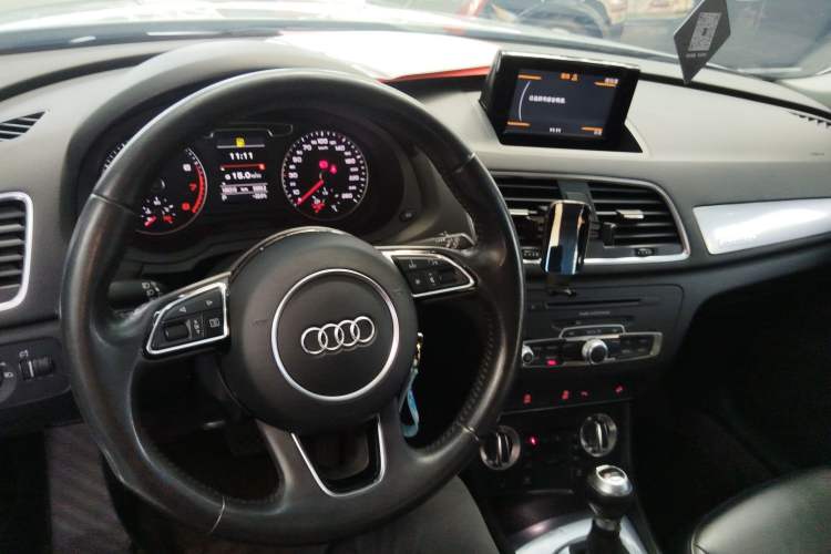 Used Audi Q3 2015 35 TFSI quattro Technology Edition
