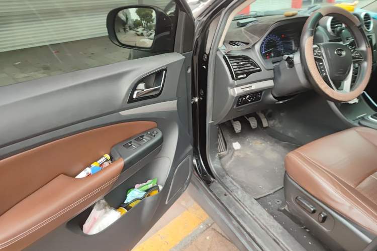 Used BYD S7 2016 1.5T Manual Luxury Edition Driver Seat