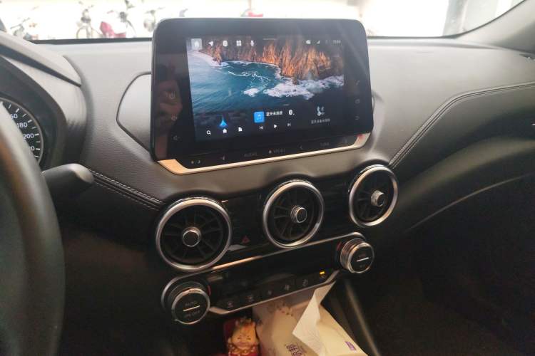 Used Nissan Sylphy 2020 Revised Version 1.6L XL CVT Smart Enjoyment Edition Audio And AC Panel