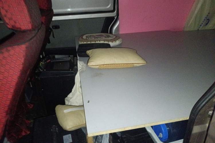 Used Jinbei Hiace X30 2021 1.5L Wealthy Single-Steaming Air-Conditioned Van China VI Standard SWC15M