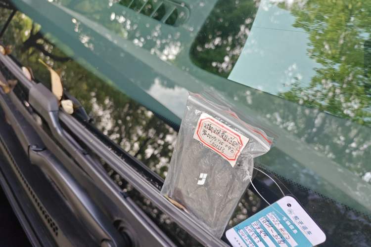 Used Li Auto i6 2025 Model Four-Wheel-Drive Standard Type
